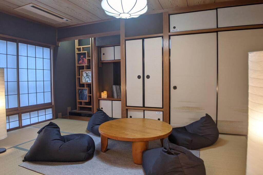 Roundabout Osaka Appartement Buitenkant foto